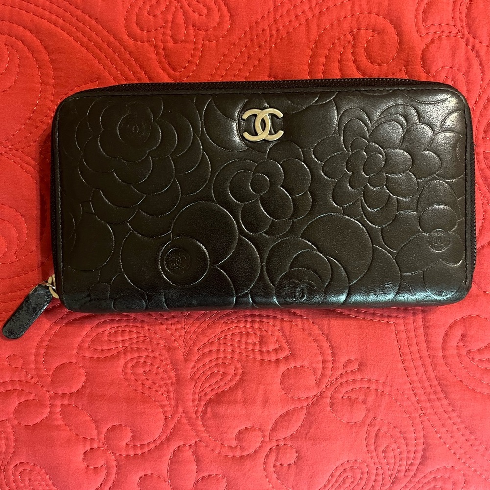 CHANEL Black Key & Card Holder with Embossed Floral Design